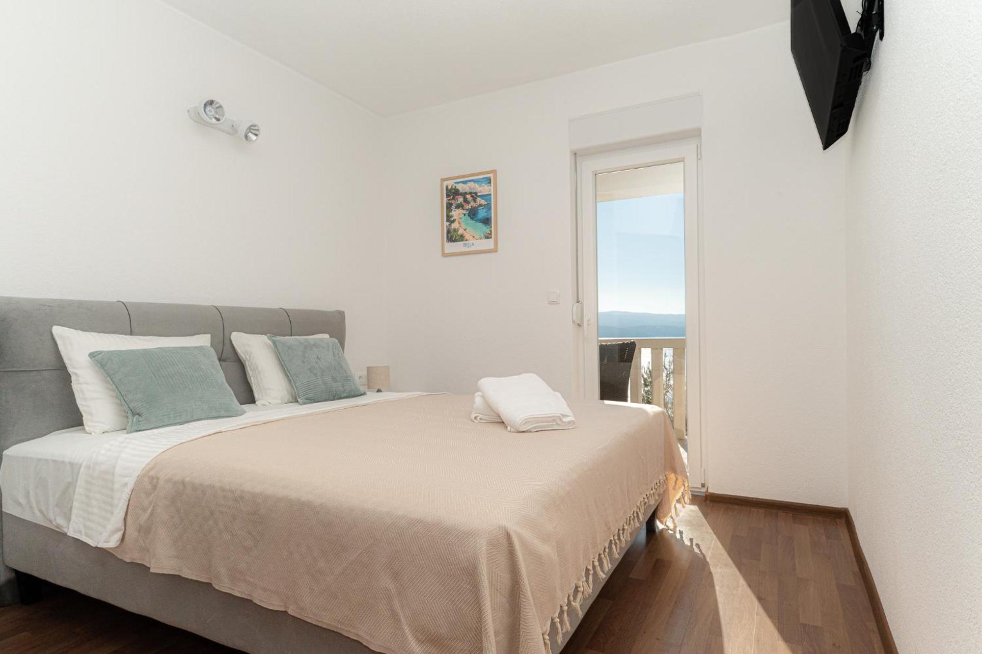 Sunny Hill Apartments With Rooftop Pool Celina Exterior photo